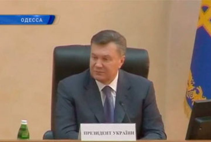 Янукович обеспокоен состоянием дошкольного образования в Украине