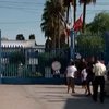 Франция на день закроет свои посольства и школы за рубежом