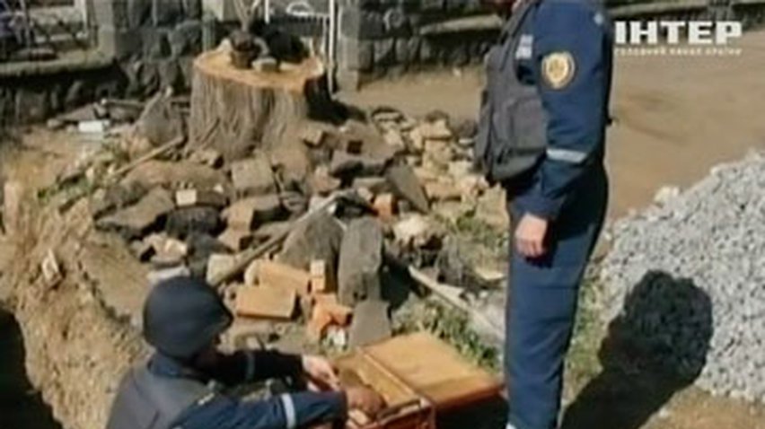В центре Ужгорода водопроводчики нашли минометную мину
