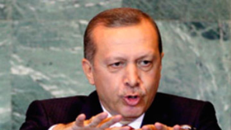Премьер Турции выступил в поддержку демократии