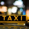 В Тернополе таксист заставил клиента бегать голым по улице
