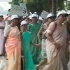 Жители Мумбая прошли маршем в поддержку пожилых людей