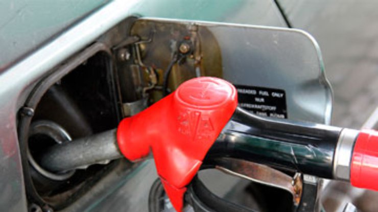 Рада увеличила акциз на нефтепродукты с 2013 года