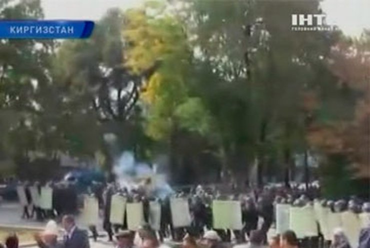 В Кыргызстане начались аресты участников массовых беспорядков