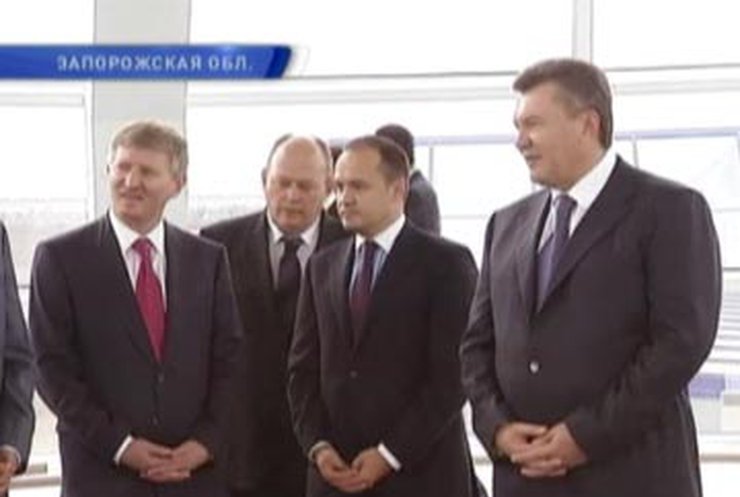 Янукович открыл самую большую в Украине ветроэлектростанцию