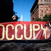 В Сан-Франциско арестовали протестующих, атаковавших полицию