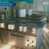 Украинских детей травят в школах гнилыми продуктами с красителями