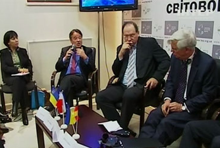 Послы Франции, Германии и Польши будут следить за выборами в Украине