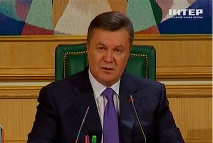 Янукович пообещал разобраться с ценами на лекарства