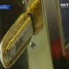Во Франции компьютерную технику украшают золотом и камнями