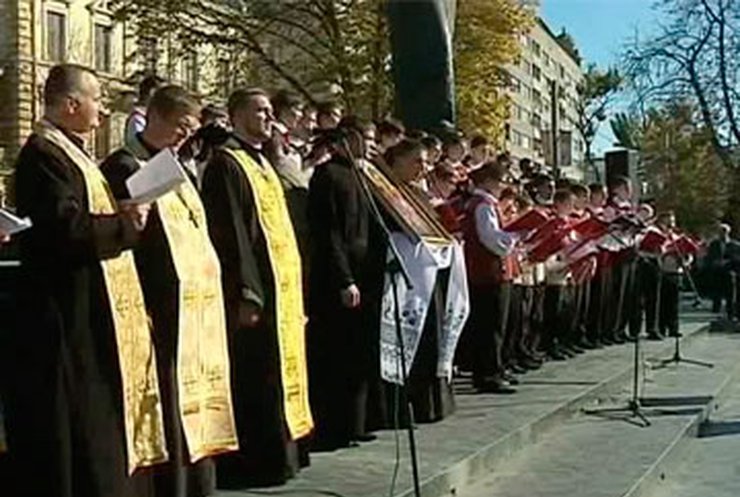 Во Львове прошел молебен за честные выборы