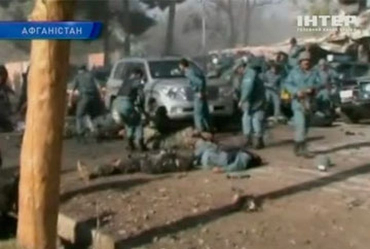 В Афганистане смертник подорвался около мечети - погибли десятки людей