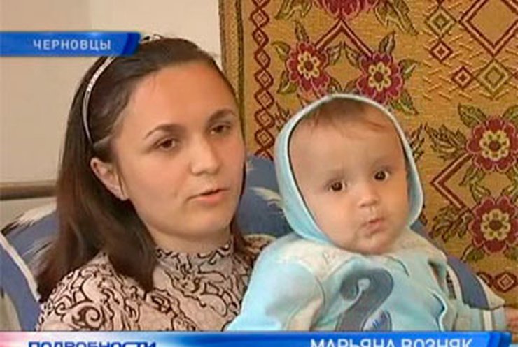 Многодетную семью не пускают в квартиру
