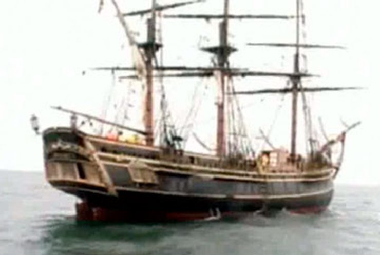 Ураган потопил судно из "Пиратов карибского моря"