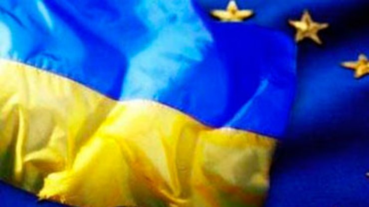 Bloomberg: Не изолируйте Украину и внимательно присматривайтесь к этим неофашистам