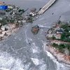 В Нью-Джерси потоком воды снесло мост
