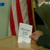 В США начали работу первые избирательные участки