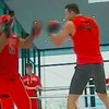 Кличко и Вах провели открытые тренировки