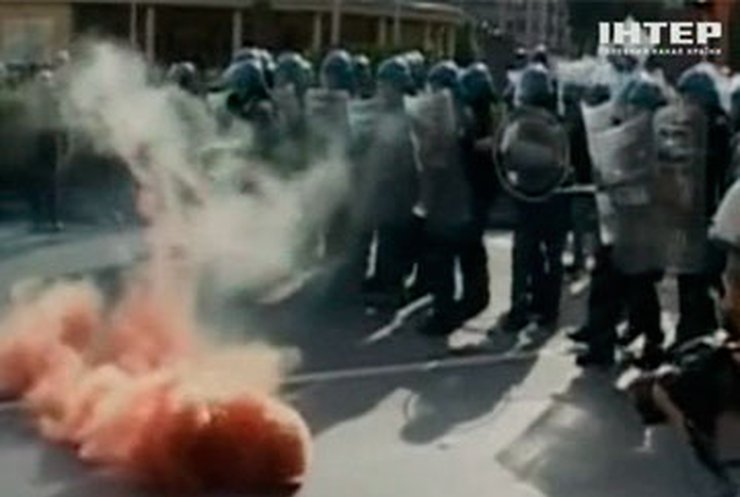 Итальянские студенты встретили протестами немецкого министра труда
