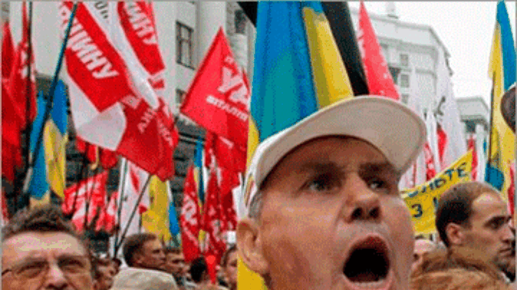 НГ: Украинская оппозиция отложила борьбу