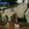 Сильные дожди затопили запад Англии