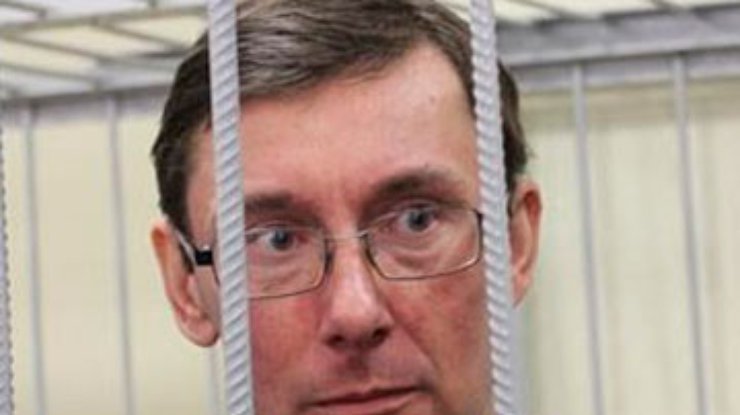 Послы ЕС и США посетят Луценко в понедельник