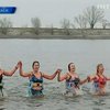 Черкасские "моржи" открыли зимний купальный сезон