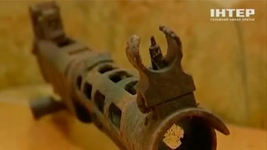 Во время месячника сдачи оружия прикарпатским милиционерам сдали пулемет времен ВОВ