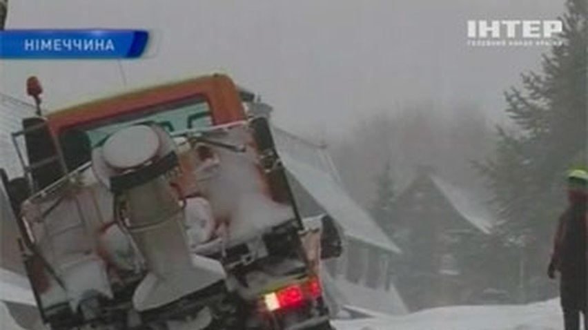 Из-за сильных снегопадов между Германией и Чехией остановилось автодвижение