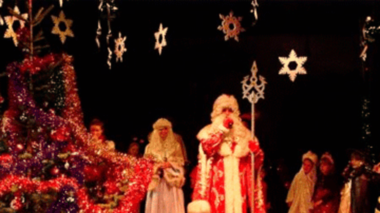 Узбекистанскому телевидению запретили показывать Деда Мороза