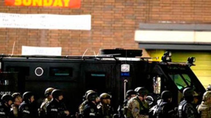 В США расстреляли покупателей в ТЦ. Полиция убила нападавшего
