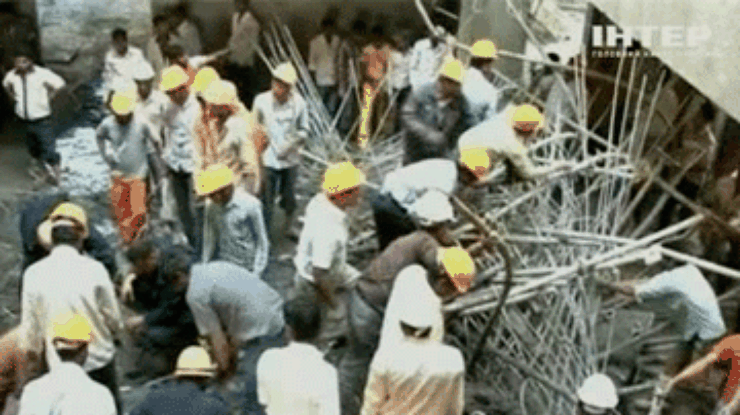 В Индии обвалилась стройка. Погибли 13 человек