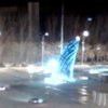 В столице Кыргызстана рухнула главная елка страны (видео)