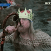 Немецкие моржи устроили рождественский заплыв