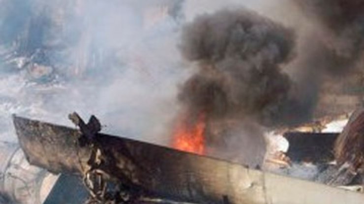 В Казахстане разбился самолет: 27 человек погибли