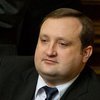 Арбузов может стать премьером, - Азаров