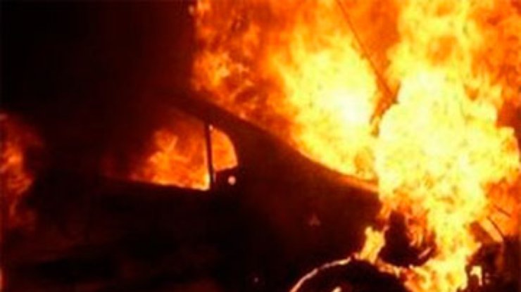 "Свободовцы" заявляют о поджоге автомобиля своего соратника