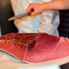 Японский ресторан купил на аукционе тунца за 1,8 миллиона долларов