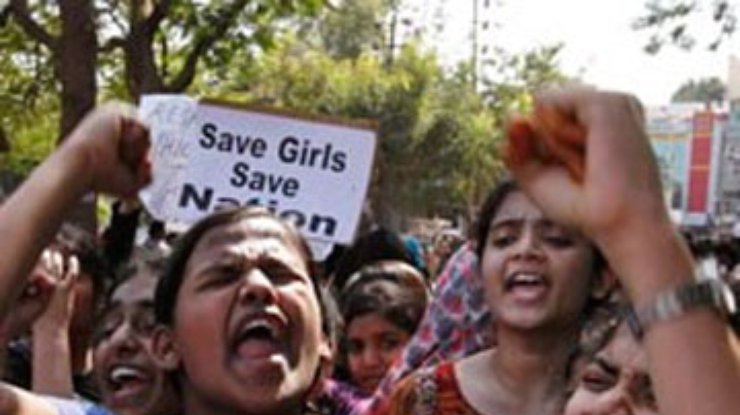 В пригороде Дели произошло еще одно групповое изнасилование