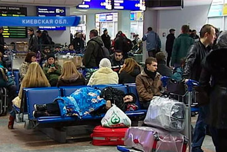 Украинцы не могут вернуться в Украину из-за "Аэросвита"