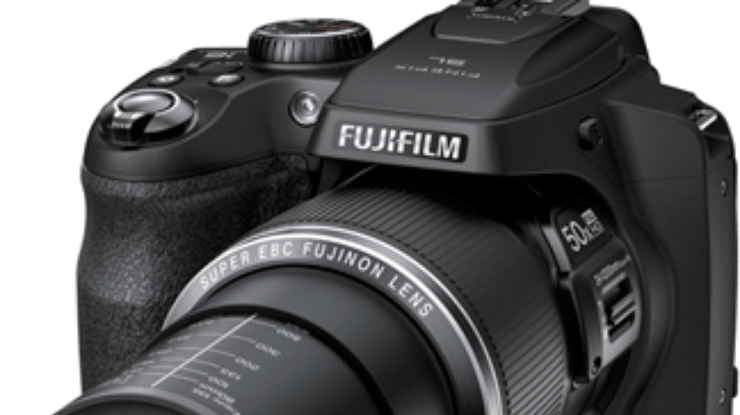 Fujifilm на CES-2013 представила фотокамеру с 50-кратным суперзумом