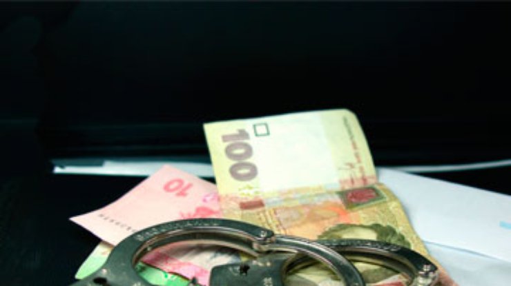 Во Львове расследуют факты незаконного требования оплаты за обучение