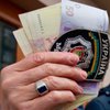 На Львовщине милиционер вымогал 3 тысячи долларов за непривлечение