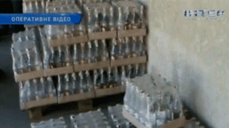В Тернополе за прошлый год изъяли 5,5 тысячи литров поддельного алкоголя