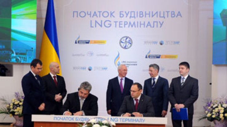 Строительством LNG-терминала могут заняться корейцы или китайцы