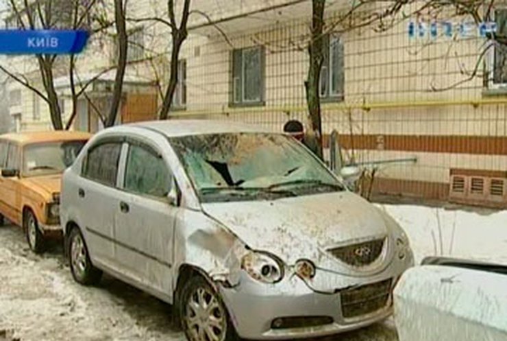 В Киеве из-за оттепели обвалилась пристройка дома