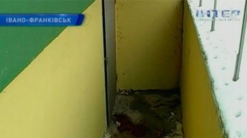 В Прикарпатье женщина бросила новорожденного ребенка в подвале