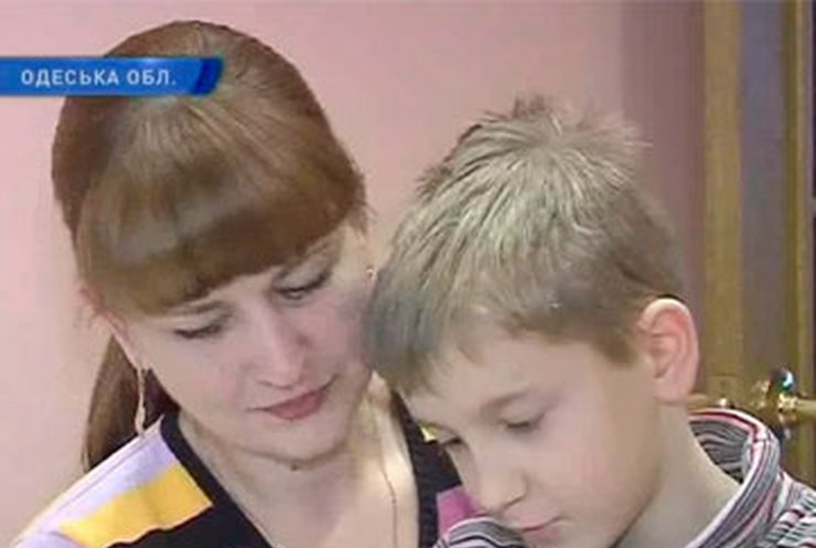 9-летнему Жене Кульчицкому нужна помощь в борьбе с редким раком крови