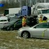 На трассе в штате Огайо столкнулись более полусотни автомобилей