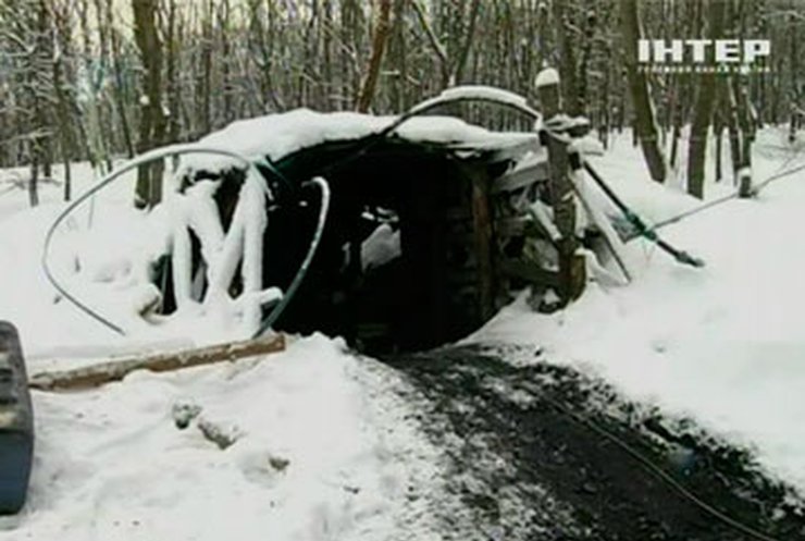 В Снежном обнаружили две незаконные угольные копанки
